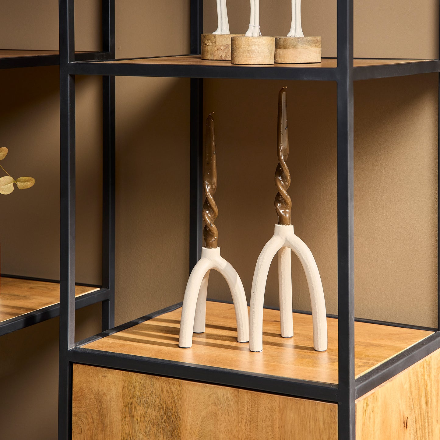 Boekenkast Denver | Mangohout en staal | 1 deur