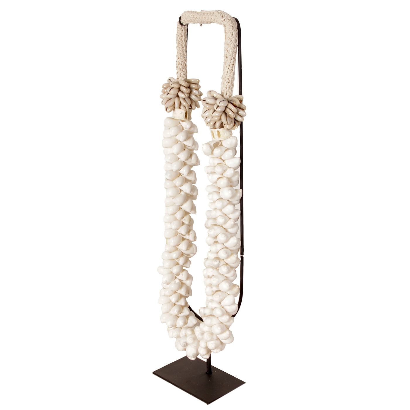 J63 Schelpenketting Op Standaard