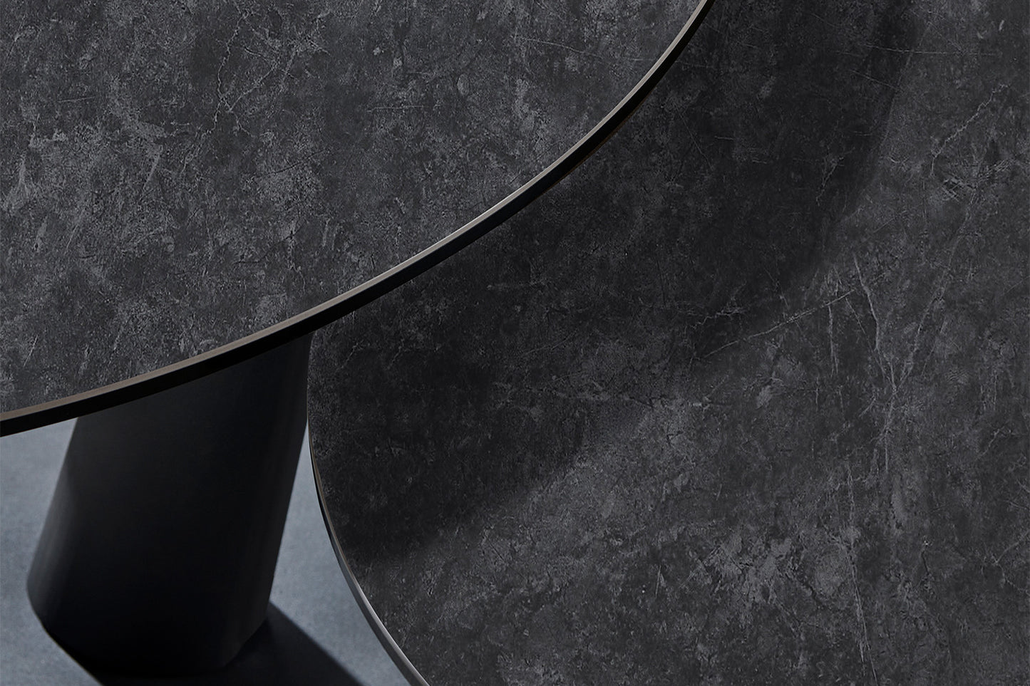 Salontafel 'Sapporo' Rond Draaibaar Steen Donkergrijs